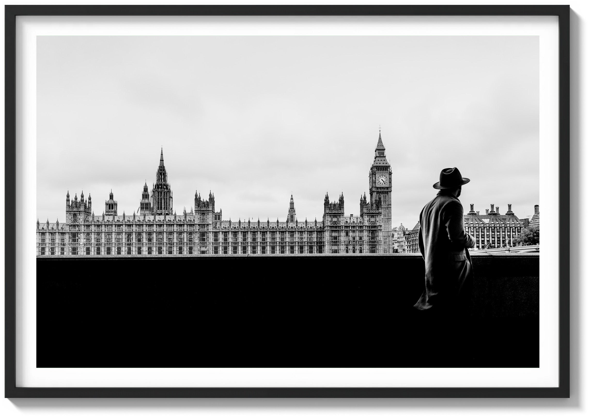 Strolling the Thames