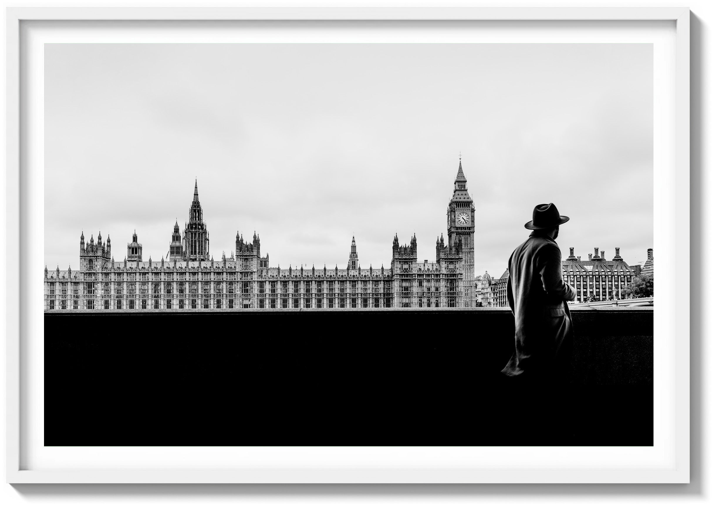 Strolling the Thames