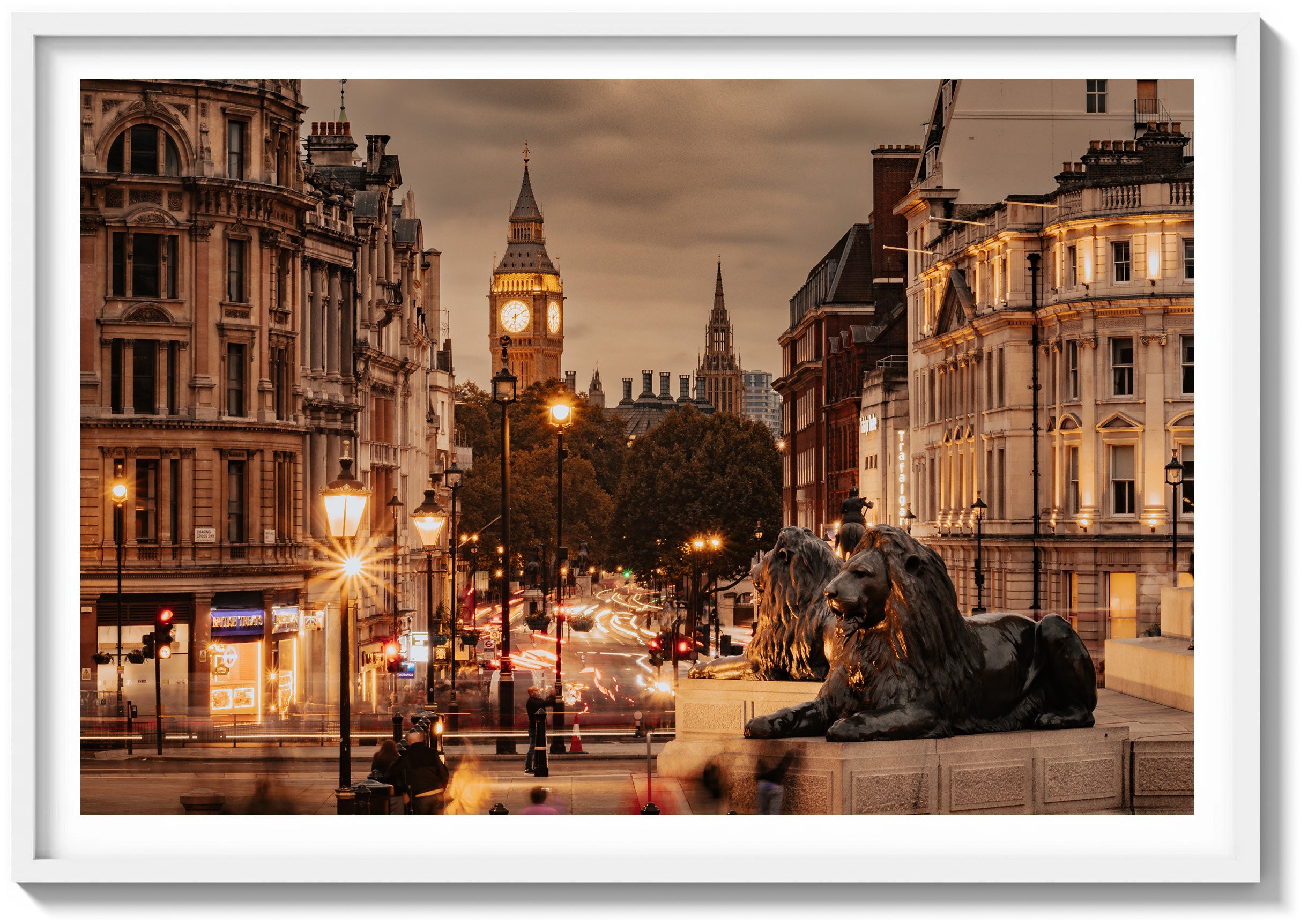 Dusk at Trafalgar Square