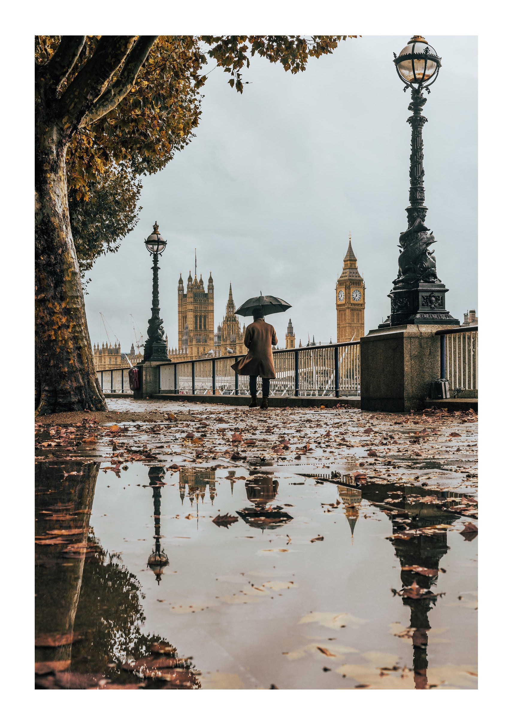 Strolling the Thames