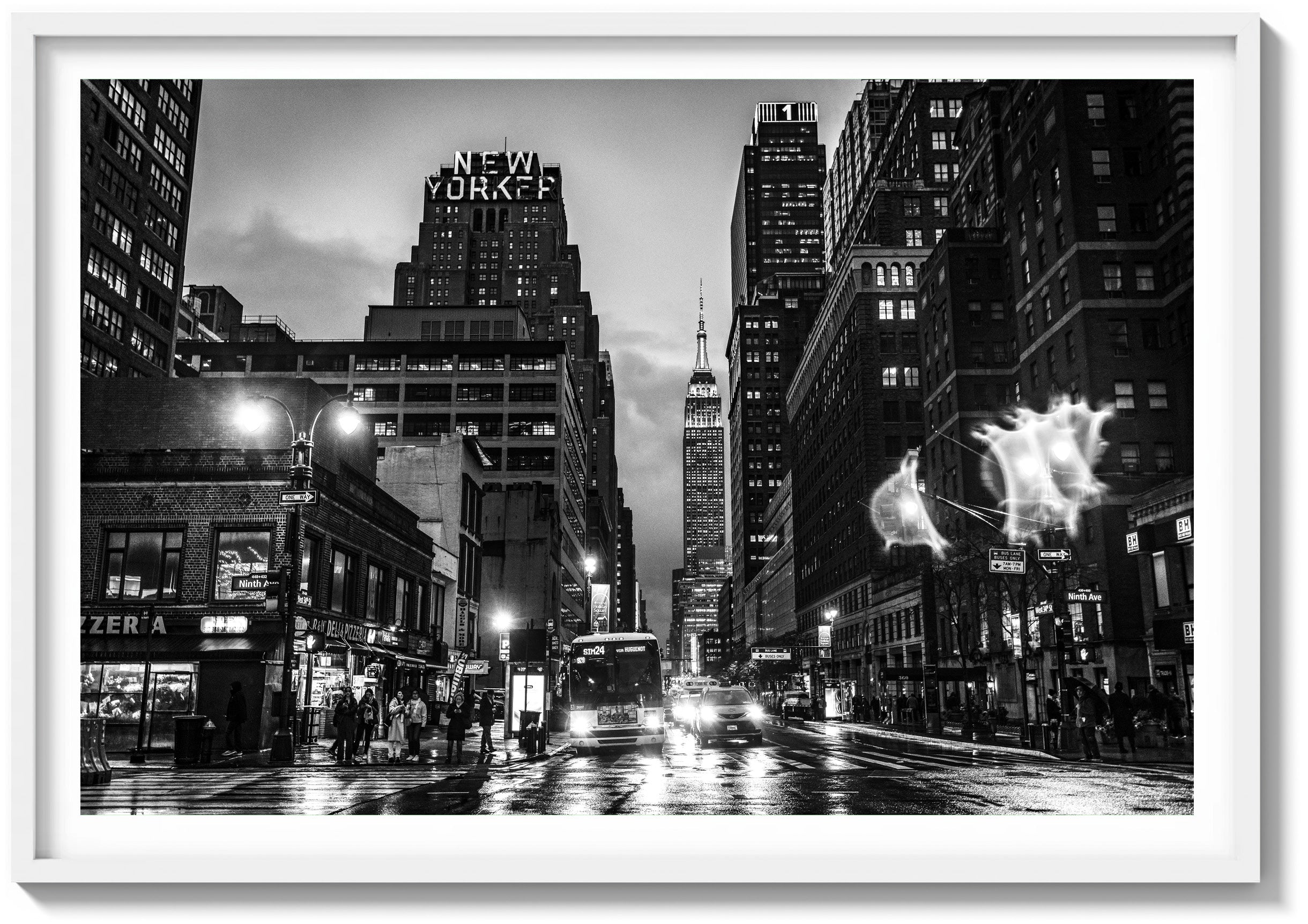 W 34th St