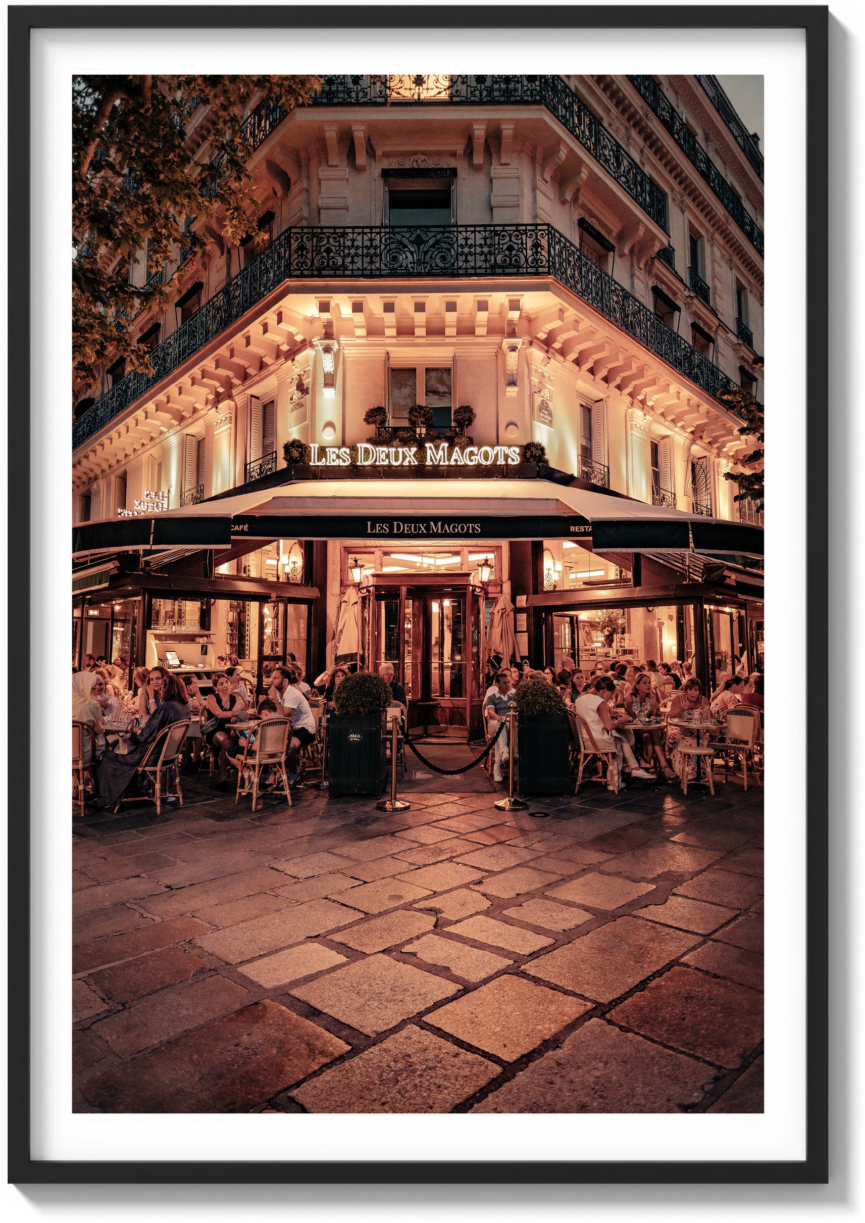 Reservations at Les Deux Magots