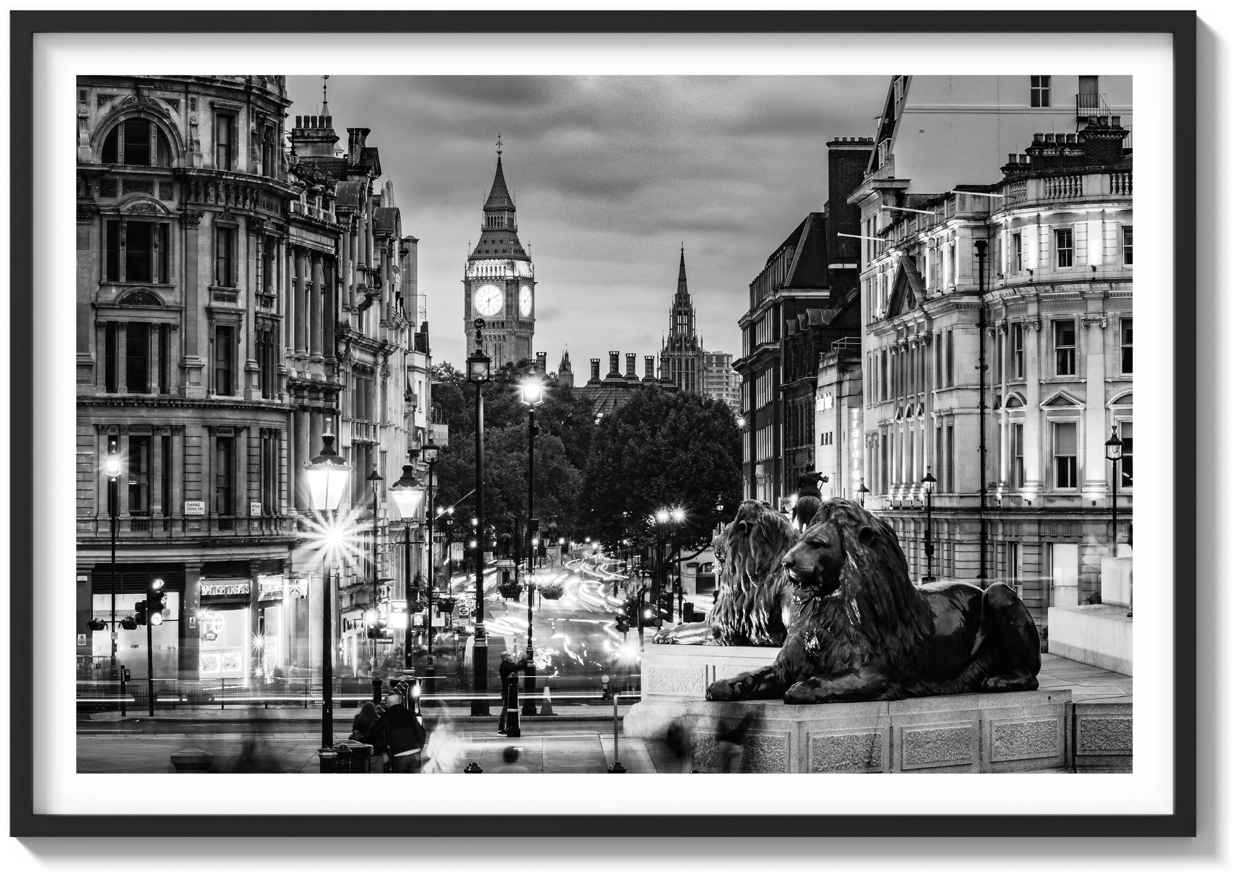 Dusk at Trafalgar Square