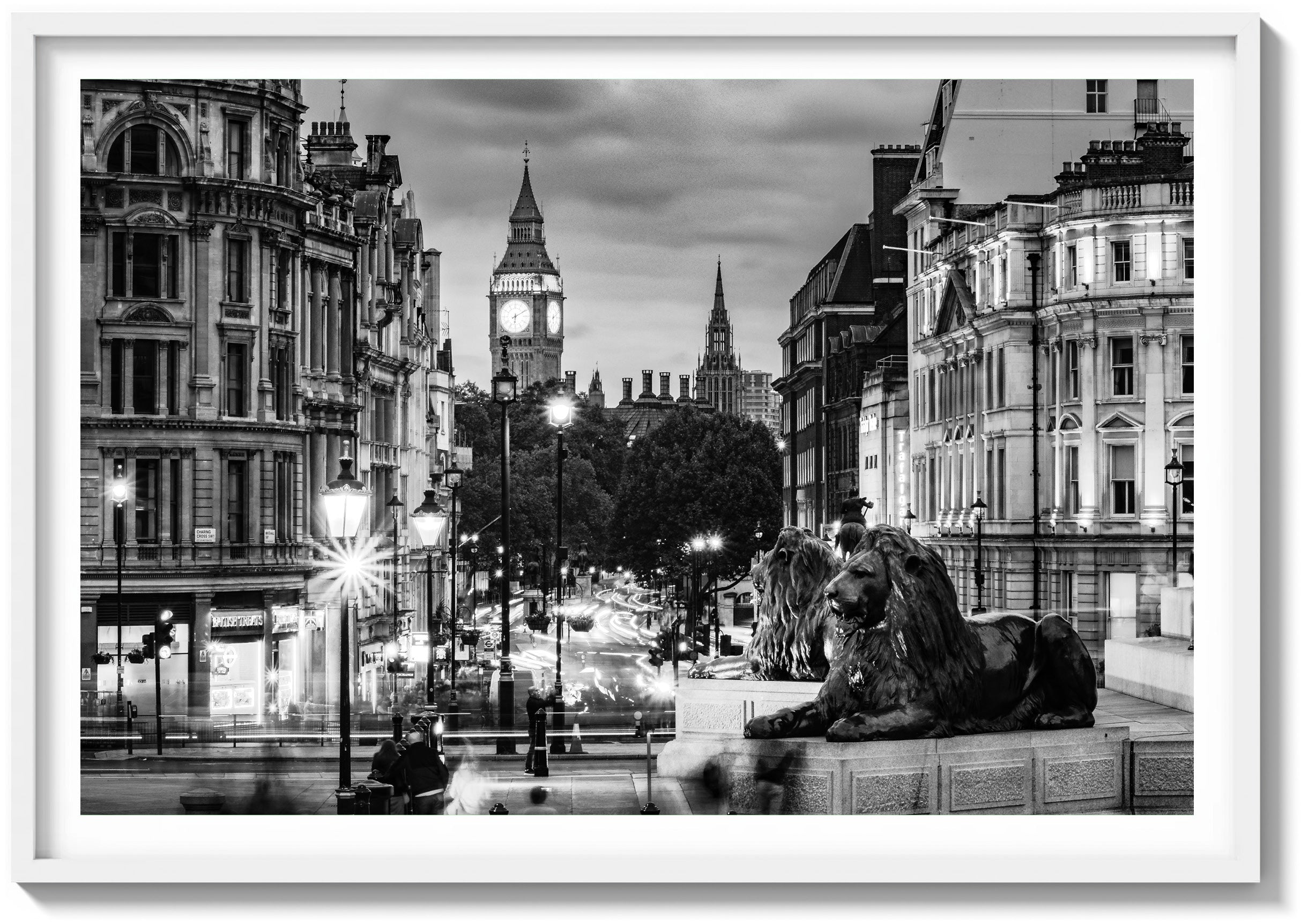 Dusk at Trafalgar Square