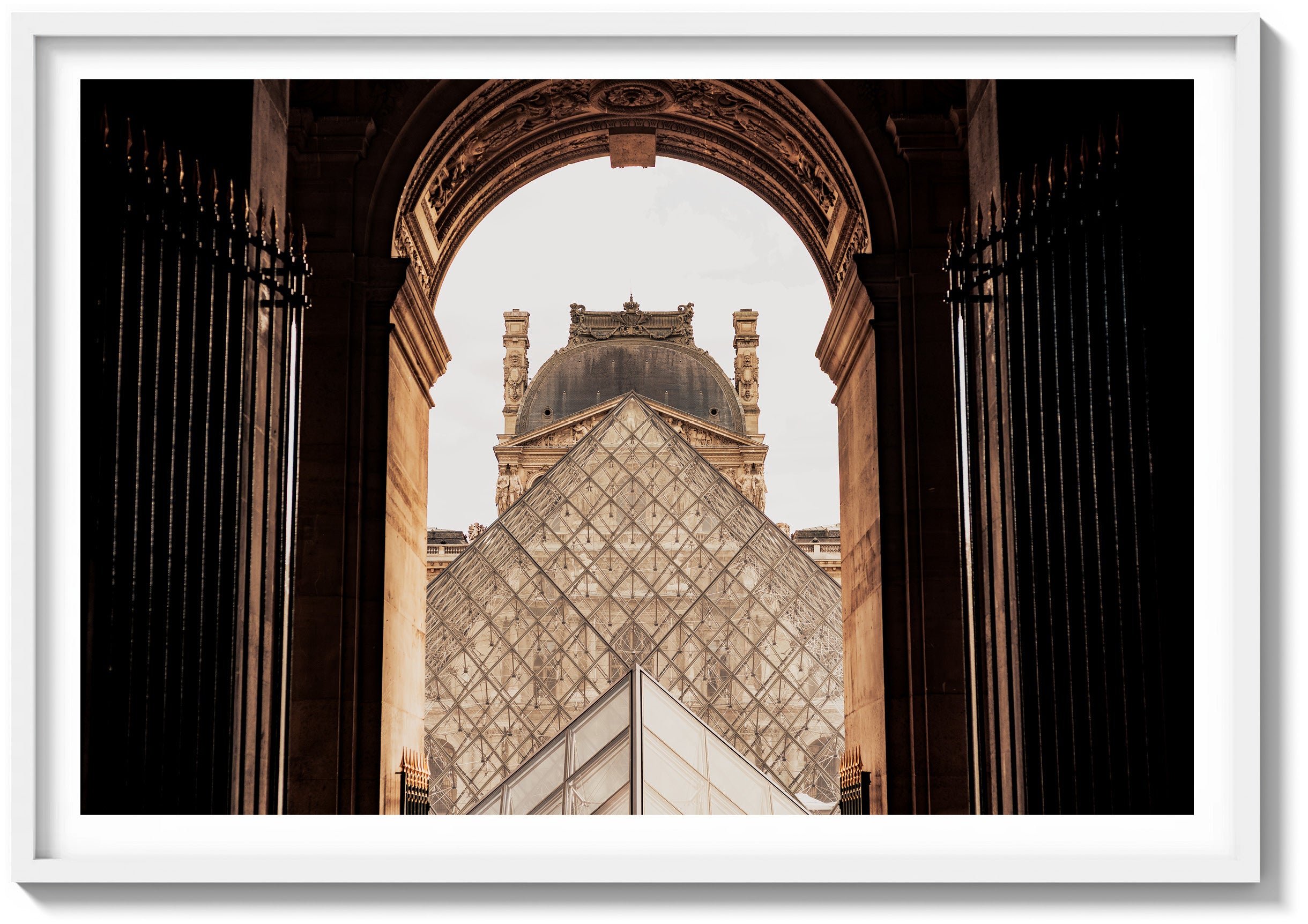 Pyramide du Louvre