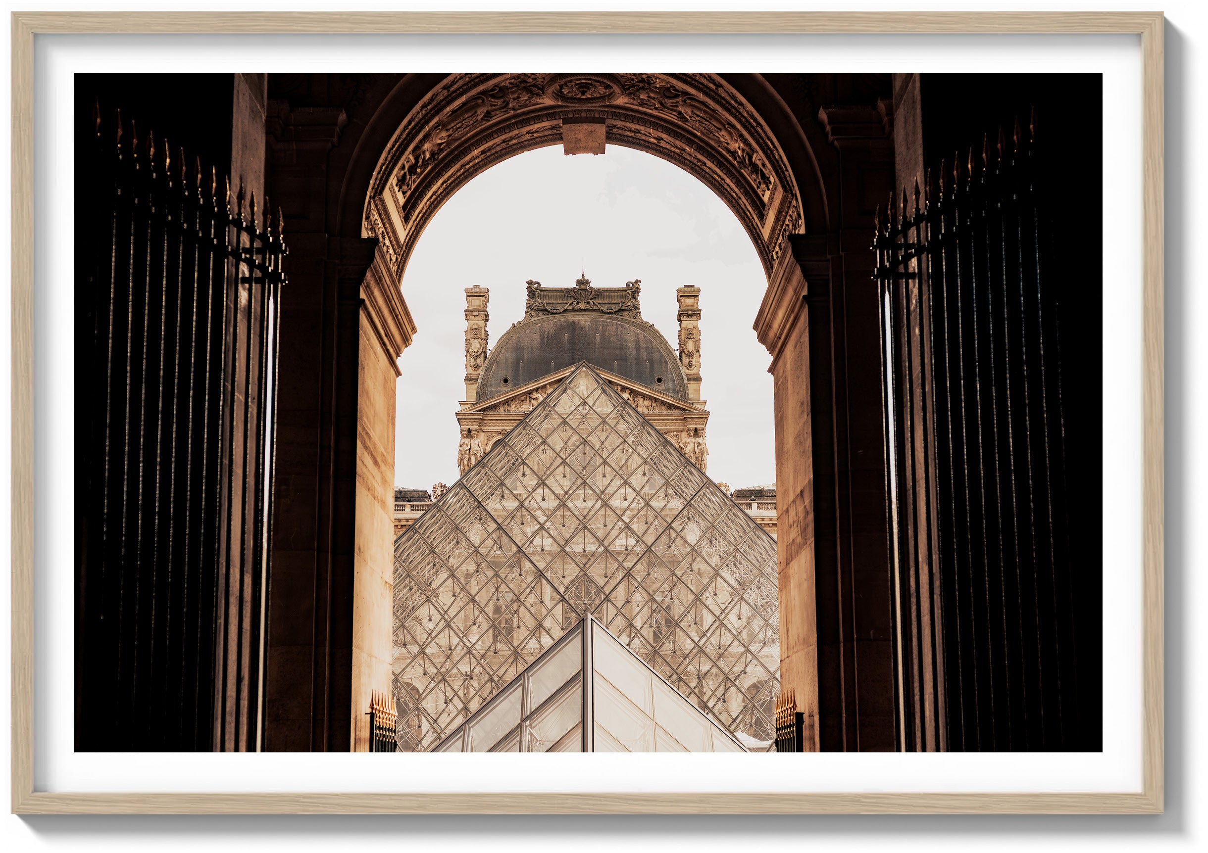 Pyramide du Louvre