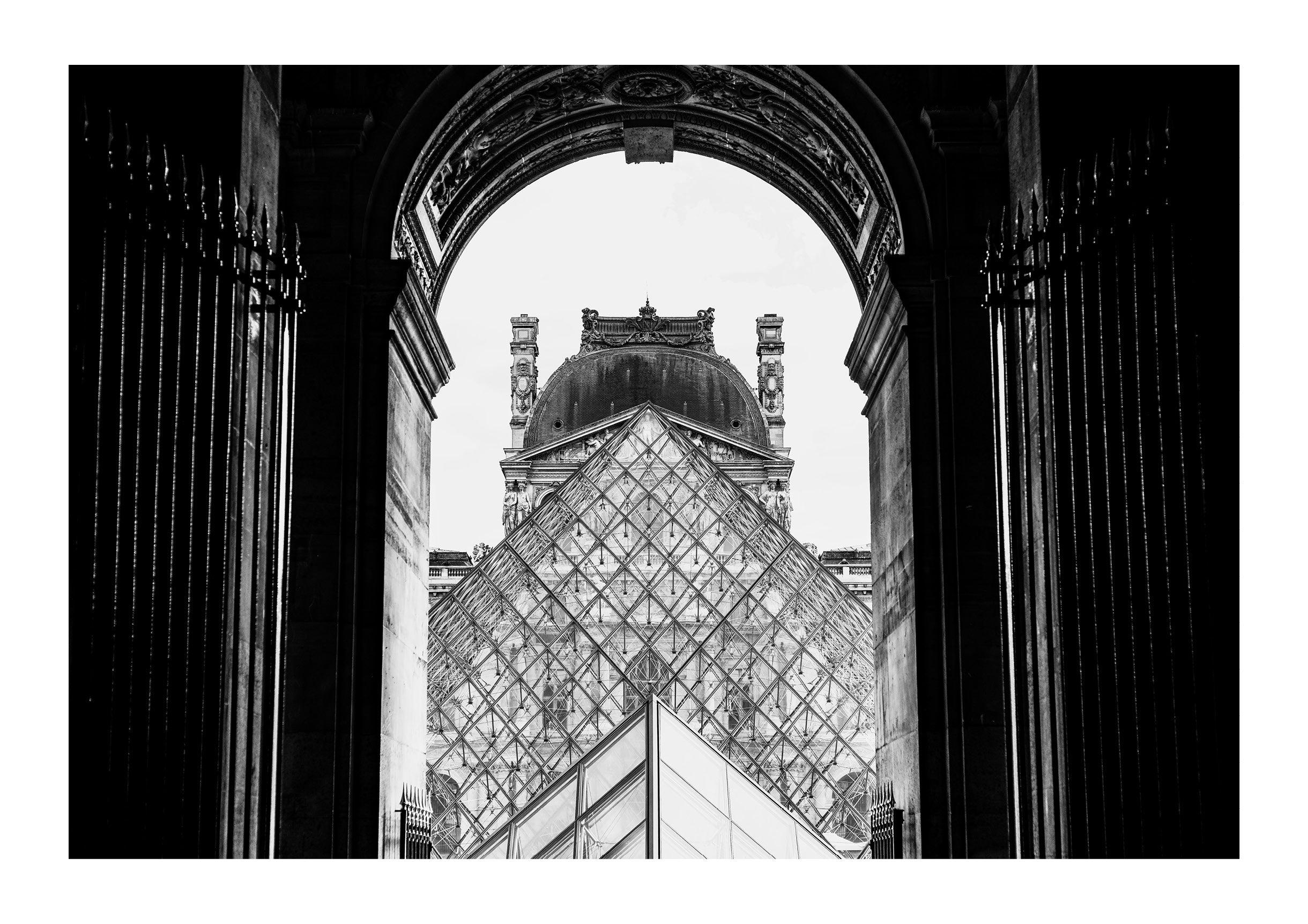 Pyramide du Louvre