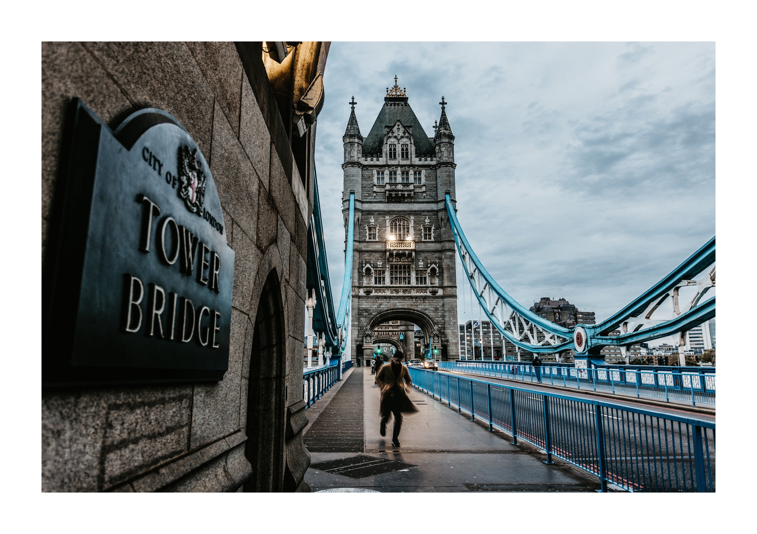 Crossing the Thames