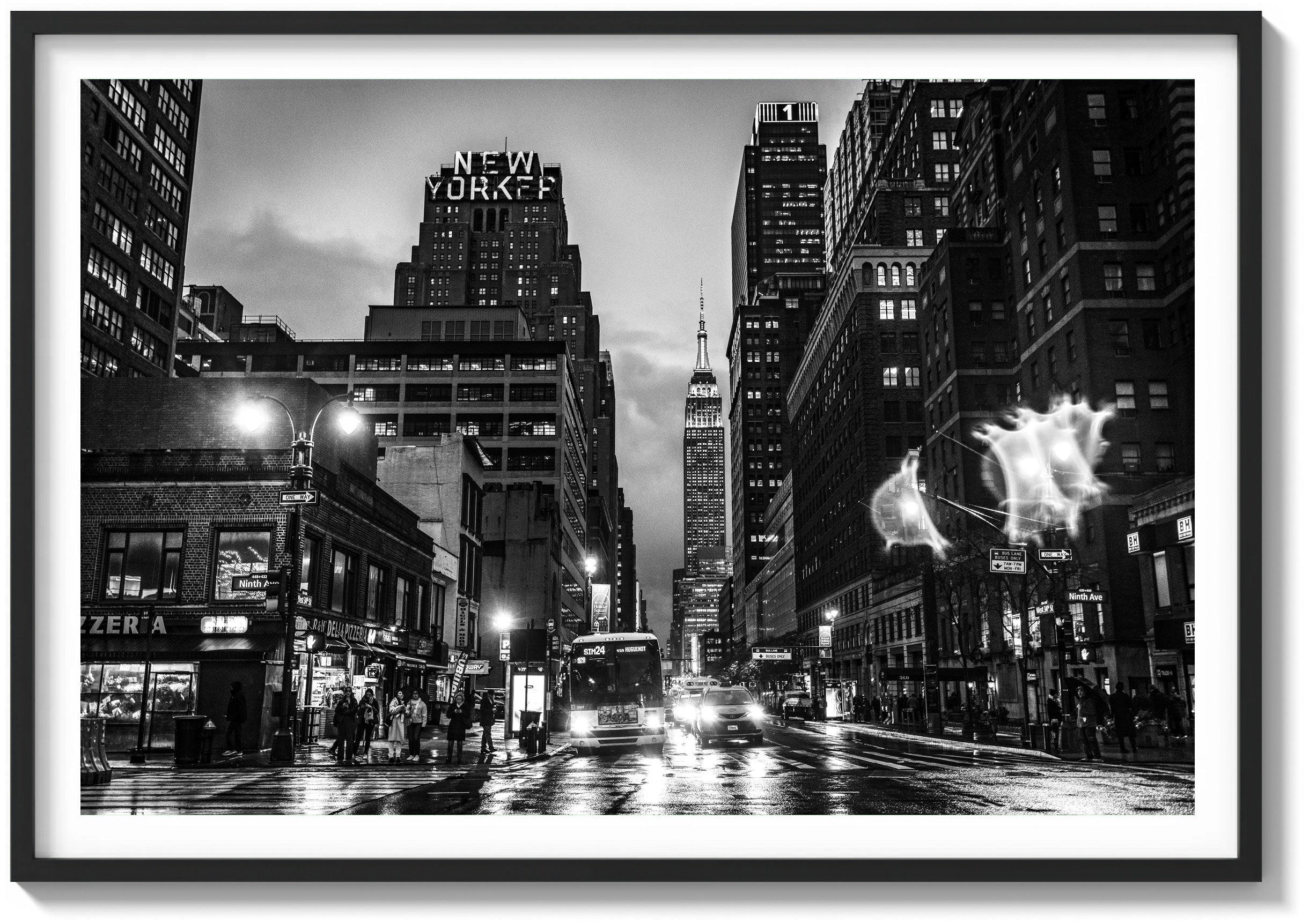 W 34th St
