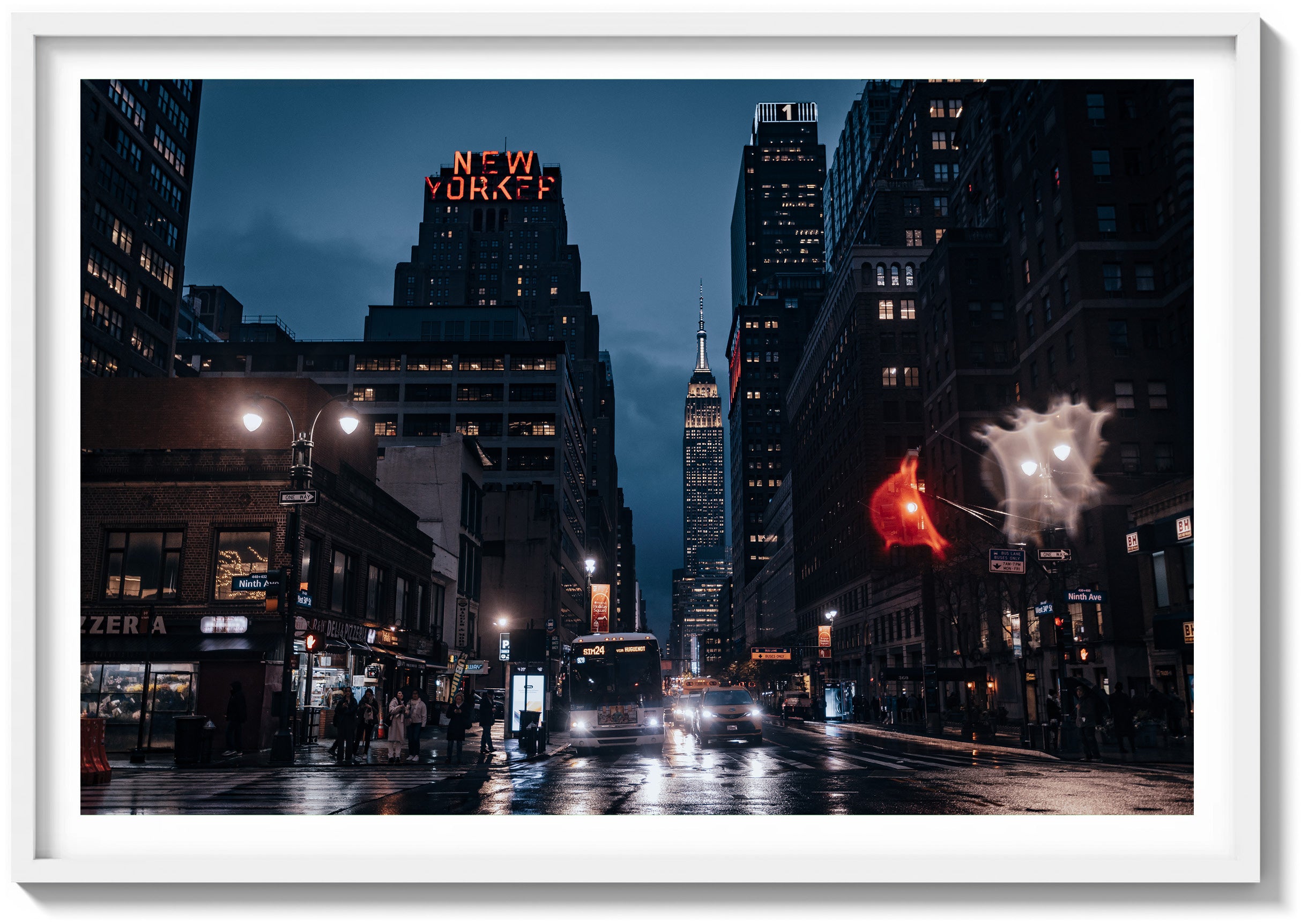 W 34th St