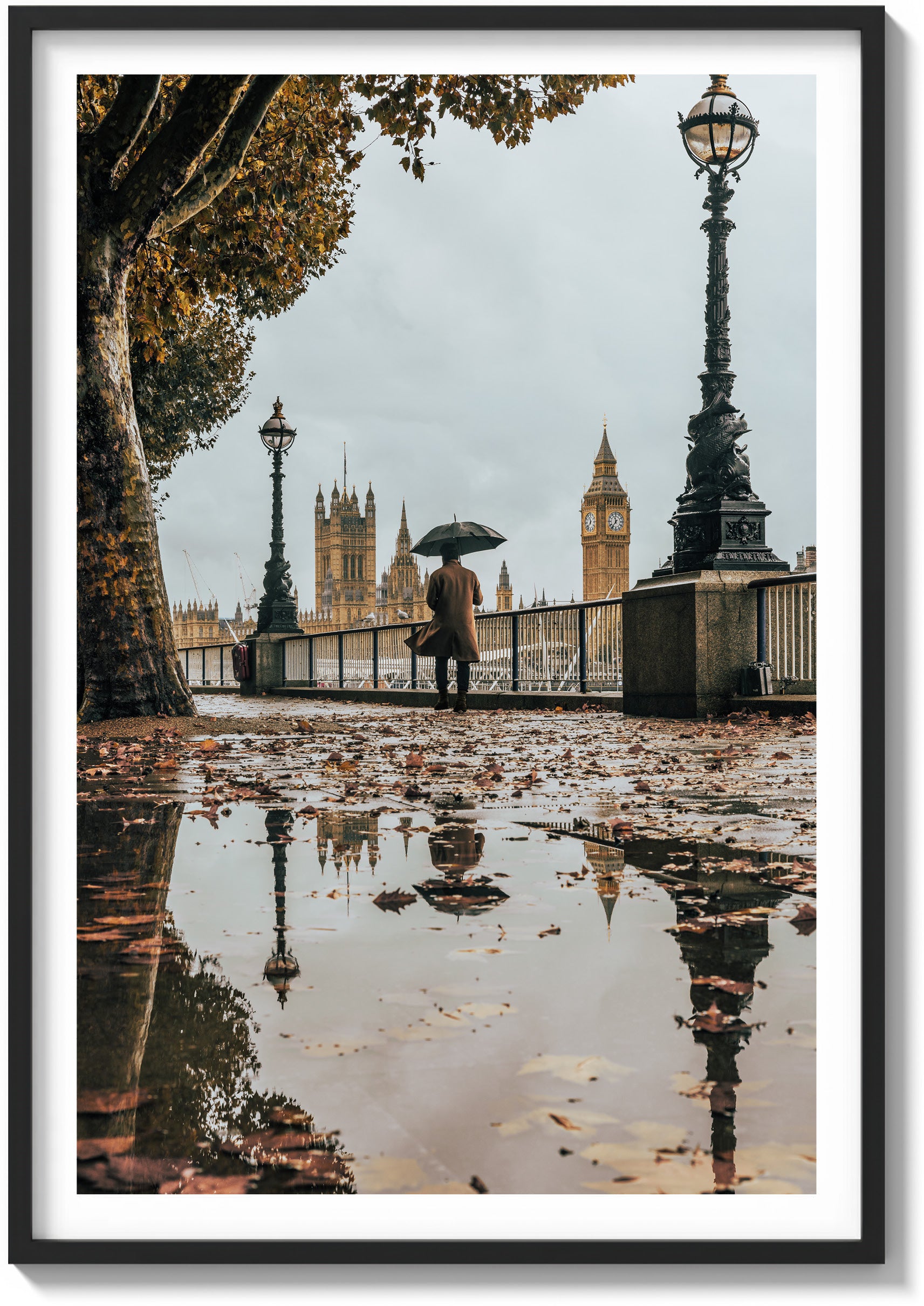 Strolling the Thames