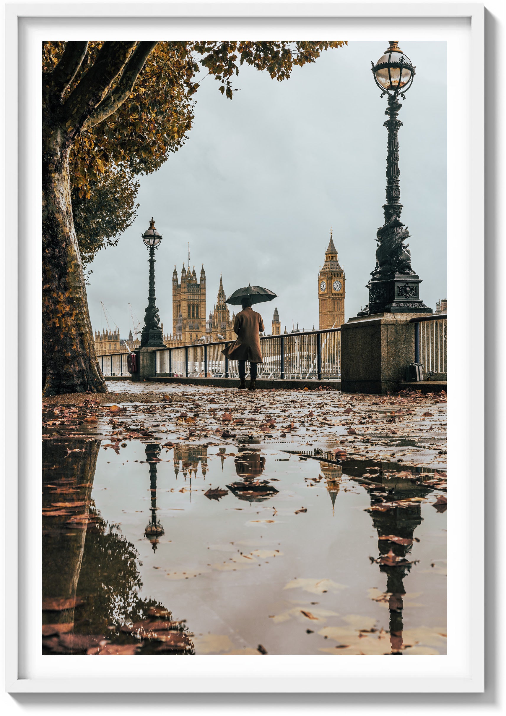 Strolling the Thames