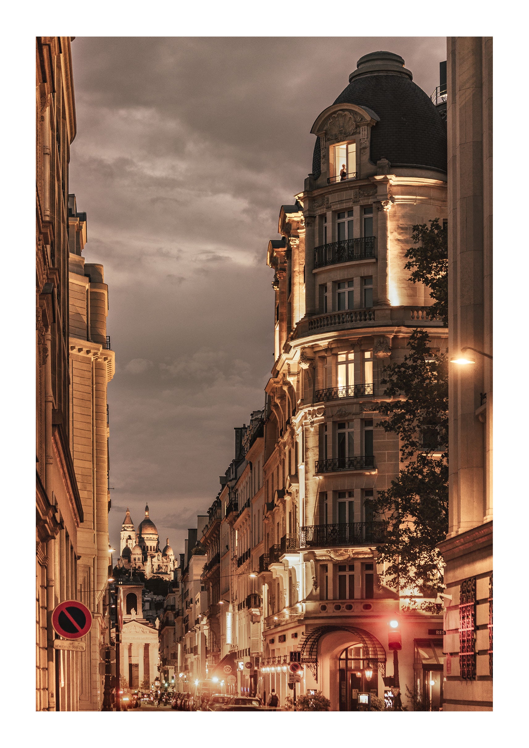 Strolling the 9th Arrondissement