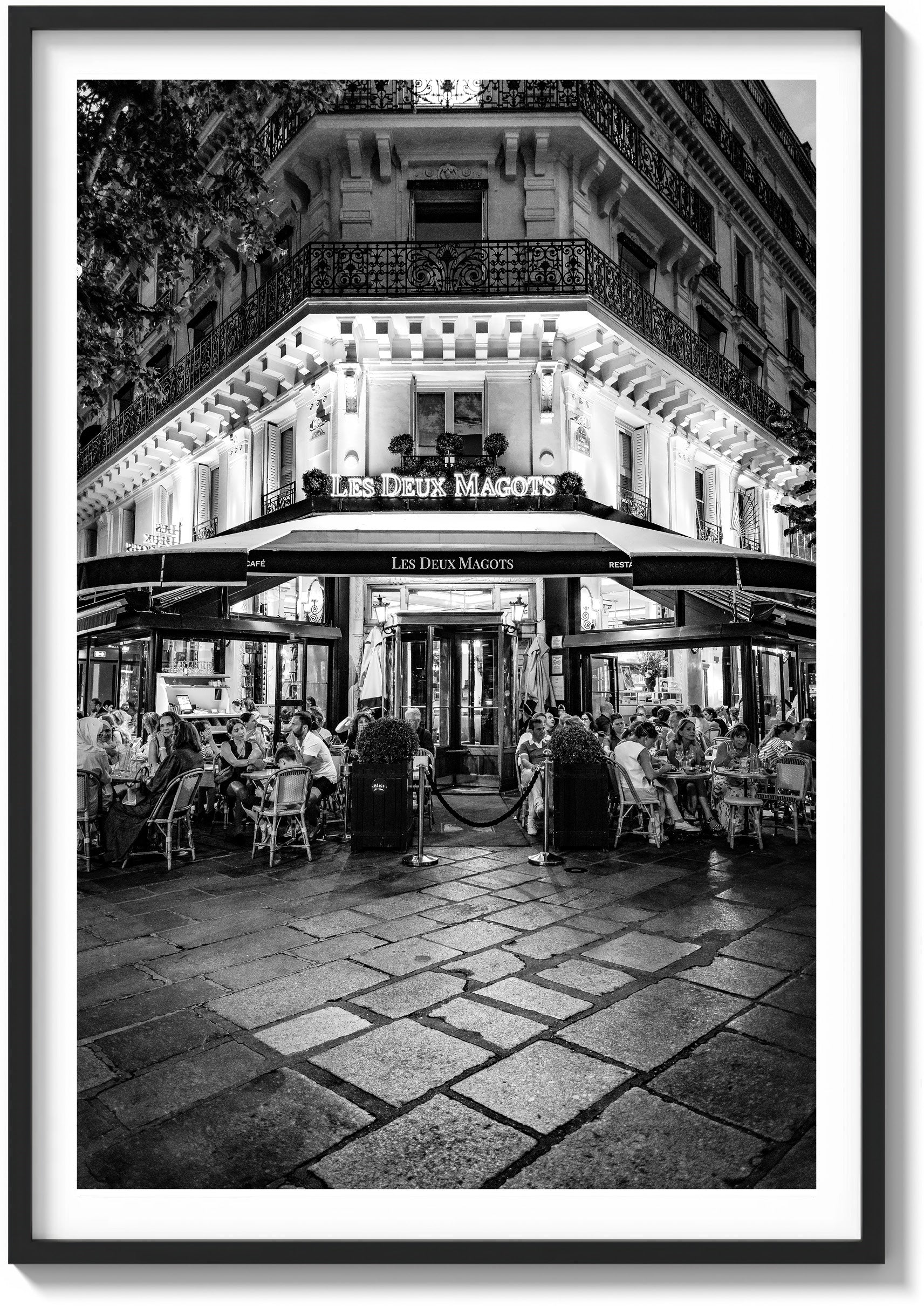 Reservations at Les Deux Magots