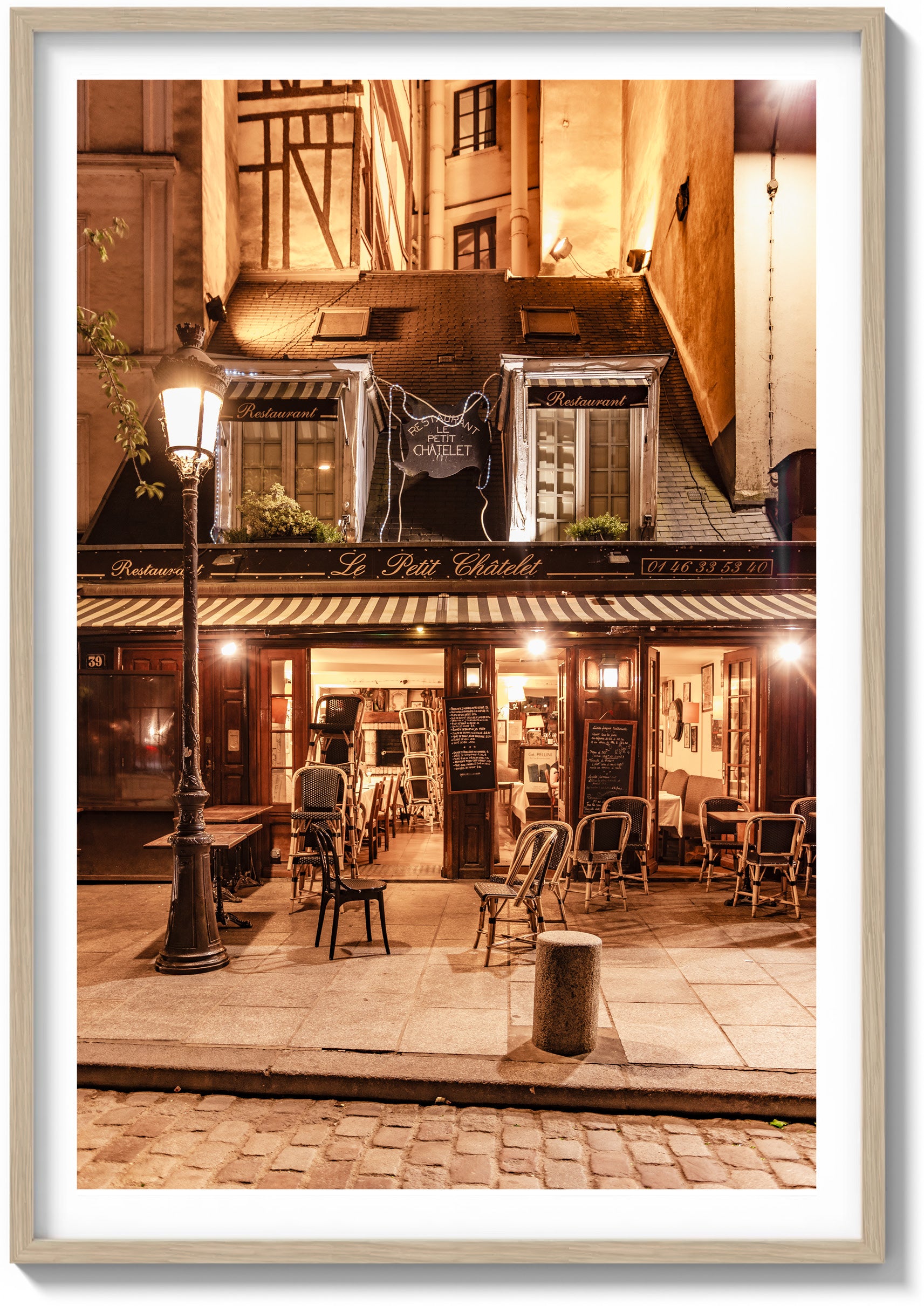 Evening at Le Petit Châtelet